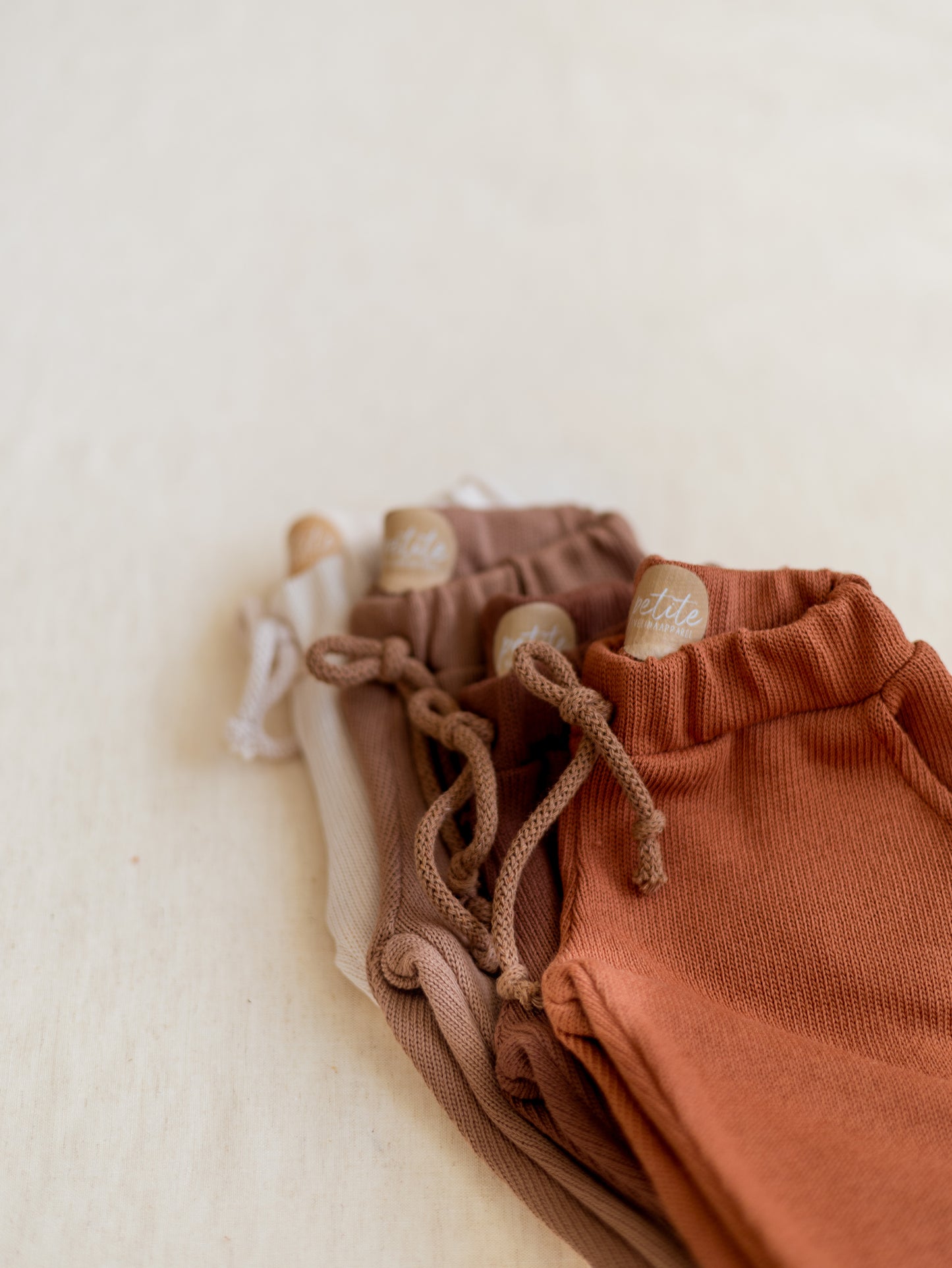 *Knit sweatpants / Rosewood