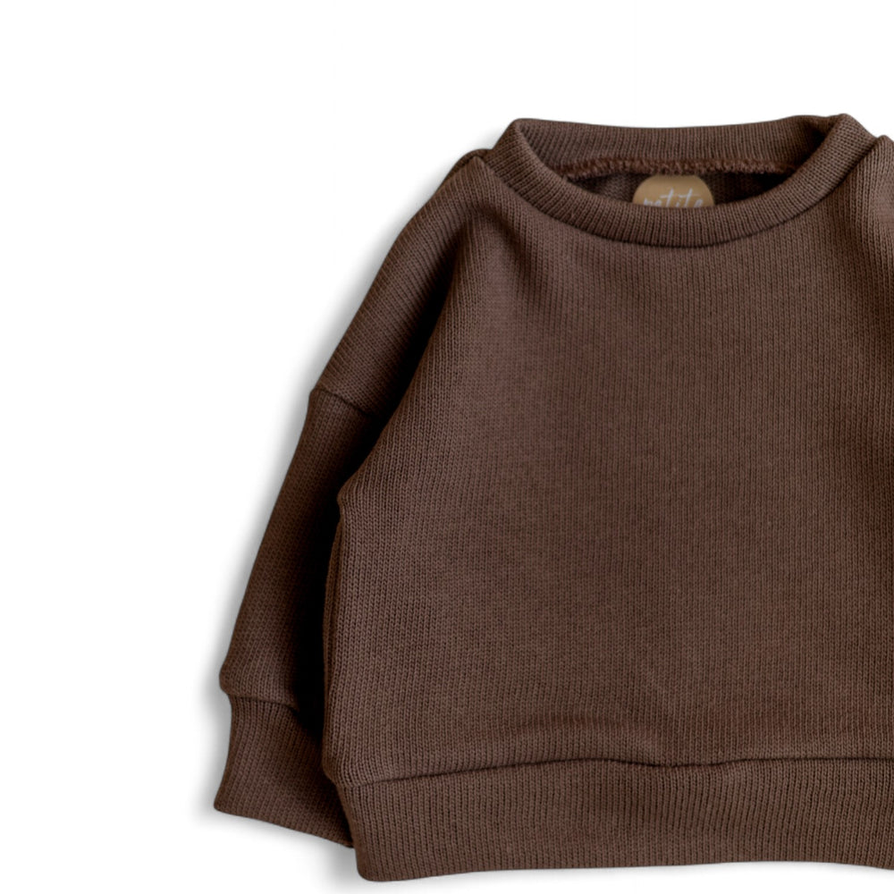 
                      
                        *Knit sweater / Taupe
                      
                    