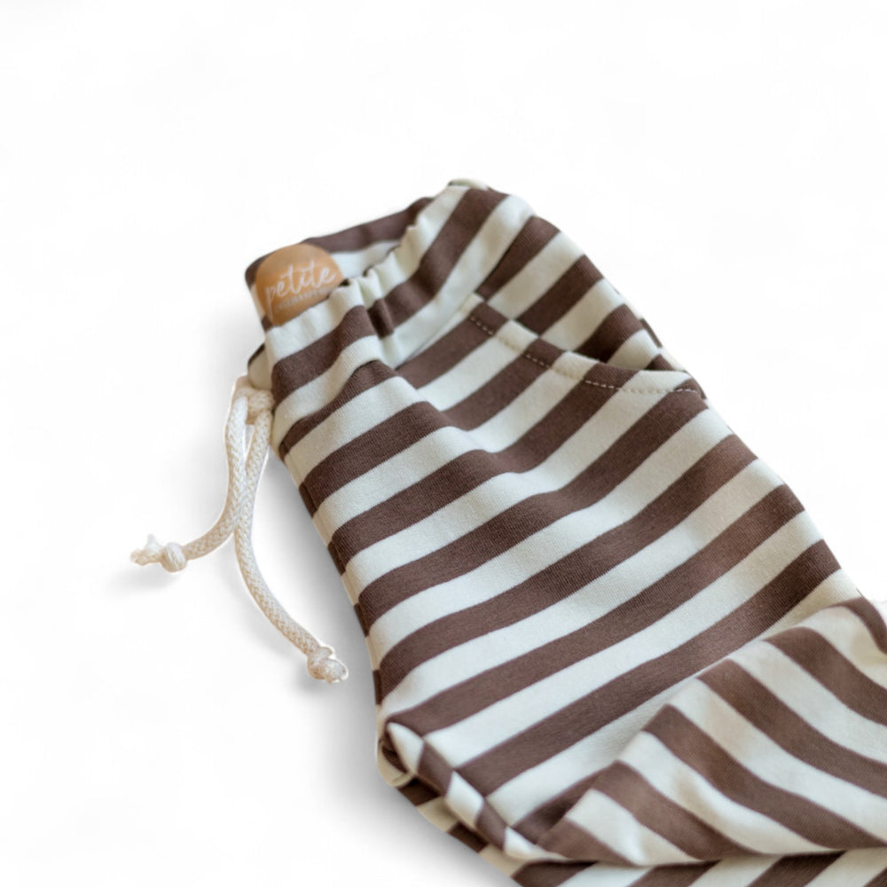
                      
                        *Cotton sweatpants / Stripes
                      
                    