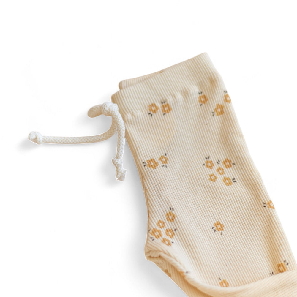 
                      
                        Ribbed Leggings / Natural Tiny Flowers
                      
                    