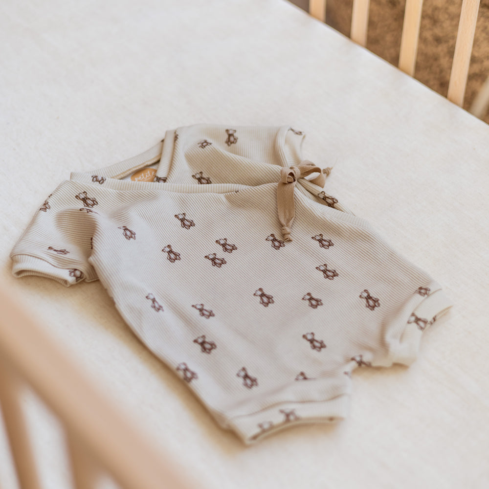 
                      
                        Baby romper / Teddybear
                      
                    