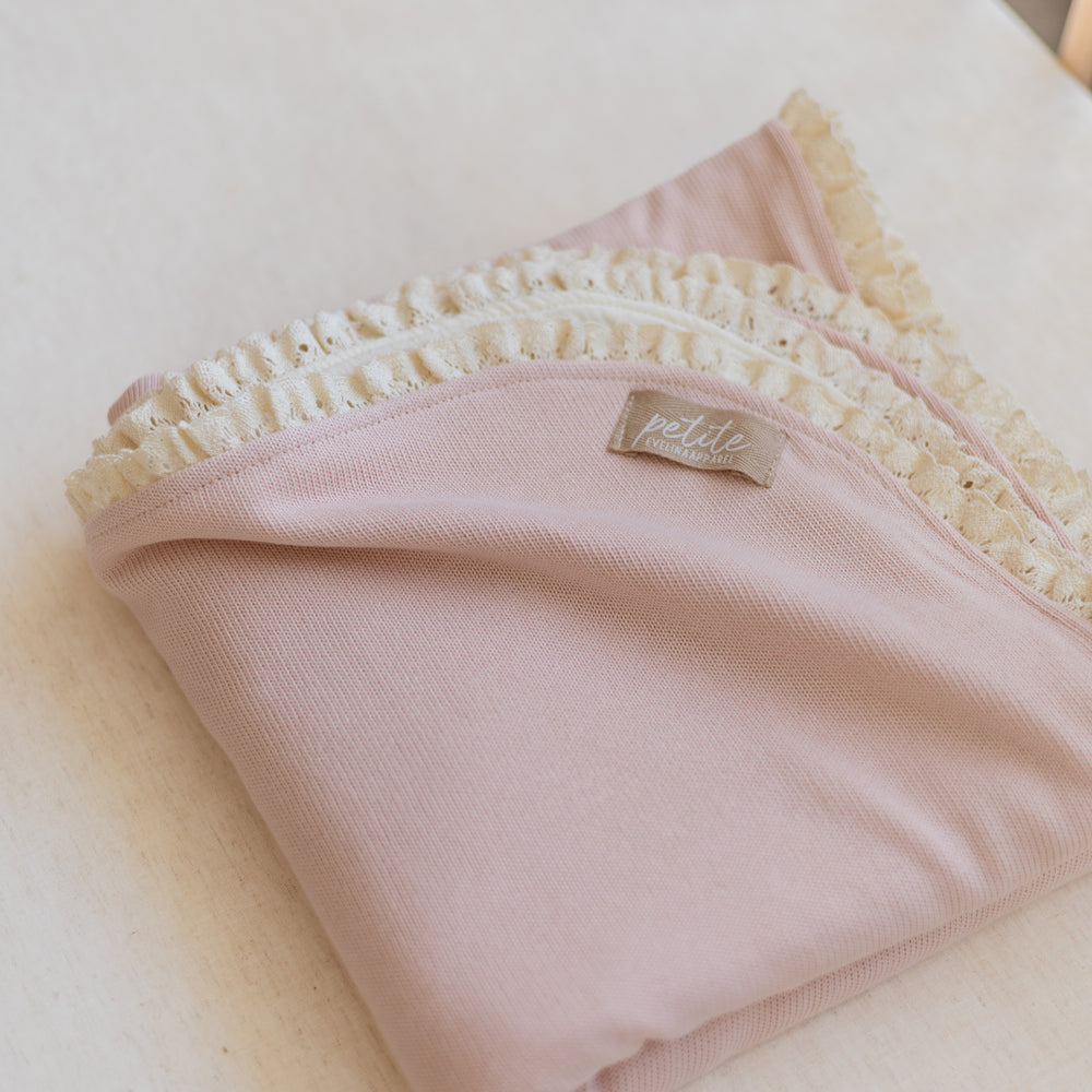 
                      
                        *Knit + Muslin Blanket / Blush
                      
                    