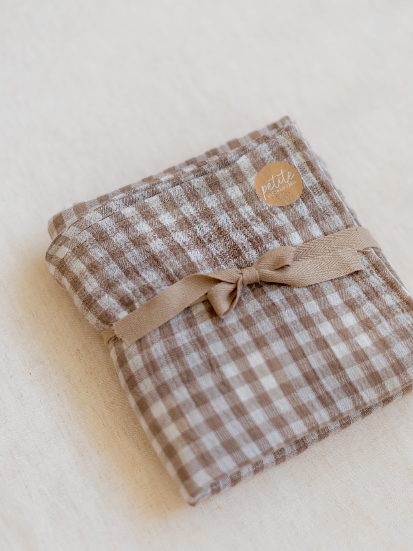 *Baby Swaddle / Taupe checkers