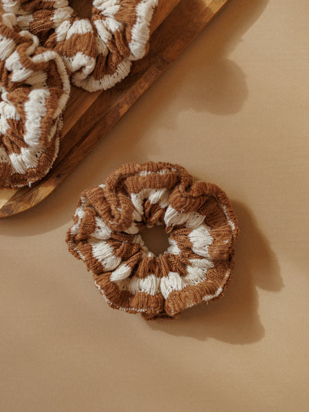 Crochet Scrunchie – EvelinaApparel