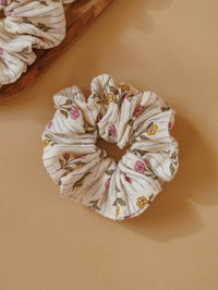 Muslin Scrunchie / Meadow whisper