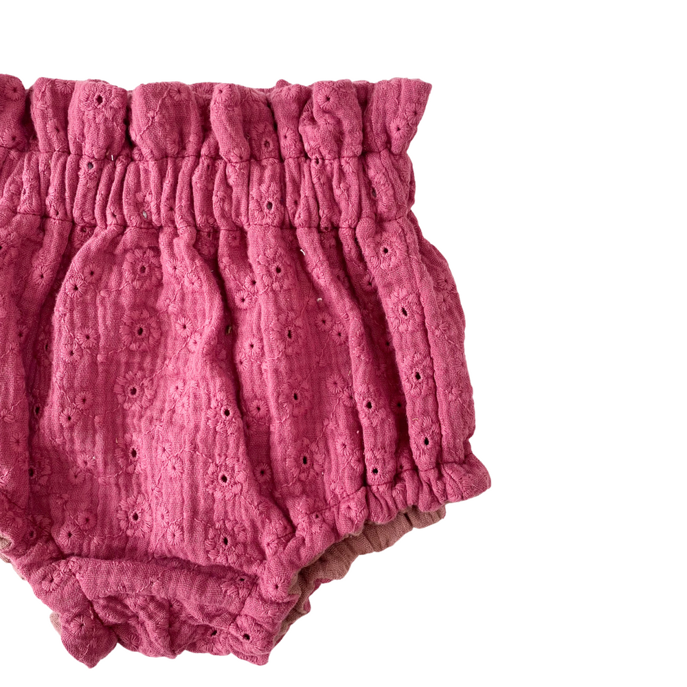 
                      
                        Sophie bloomers / embroidered raspberry
                      
                    