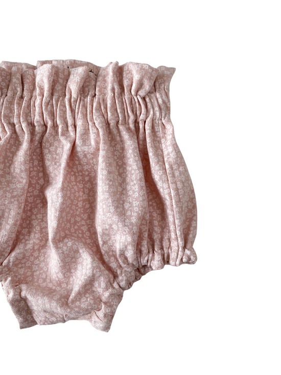 Baby bloomers / blush flowers