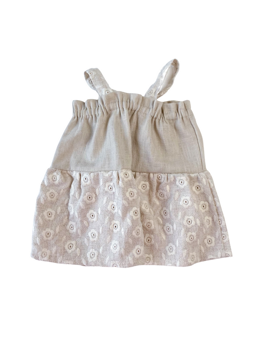 Load image into Gallery viewer, Baby linen dress / embroidered linen - ecru
