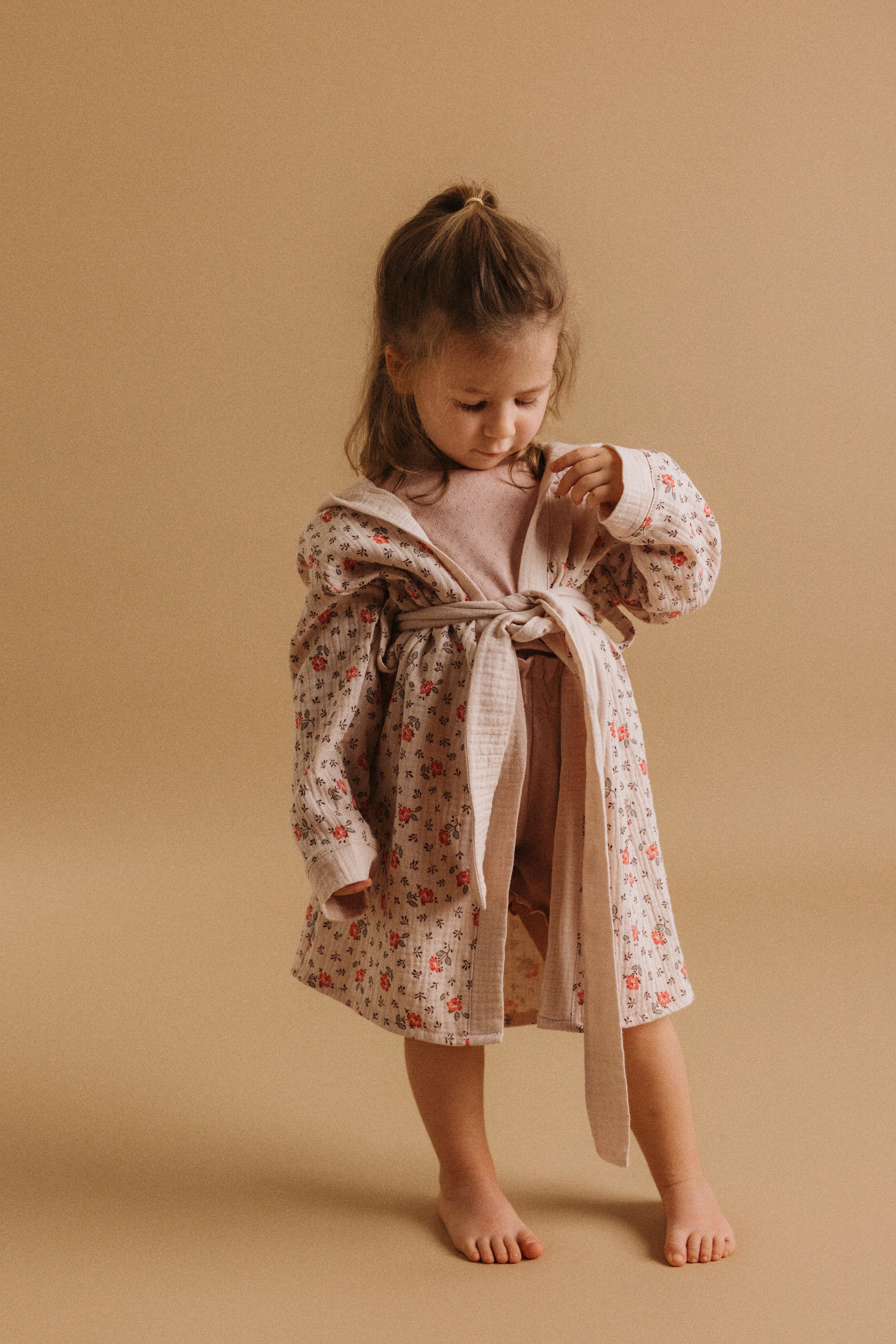 Wide Scrunchie / Checkers Beige + Taupe – EvelinaApparel