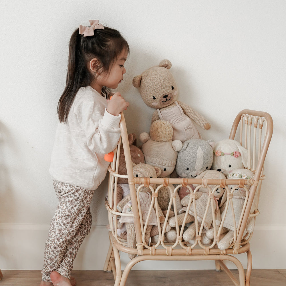 
                      
                        Baby leggings or t-shirt set / floral garland
                      
                    