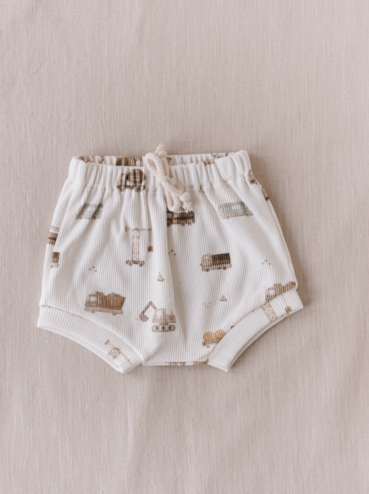 
                      
                        Baby boy shorts / ribbed cars & trucks
                      
                    