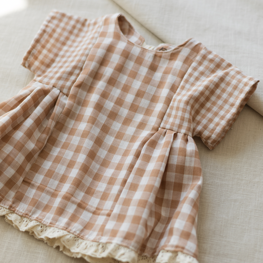 Malia baby dress / checkers - beige