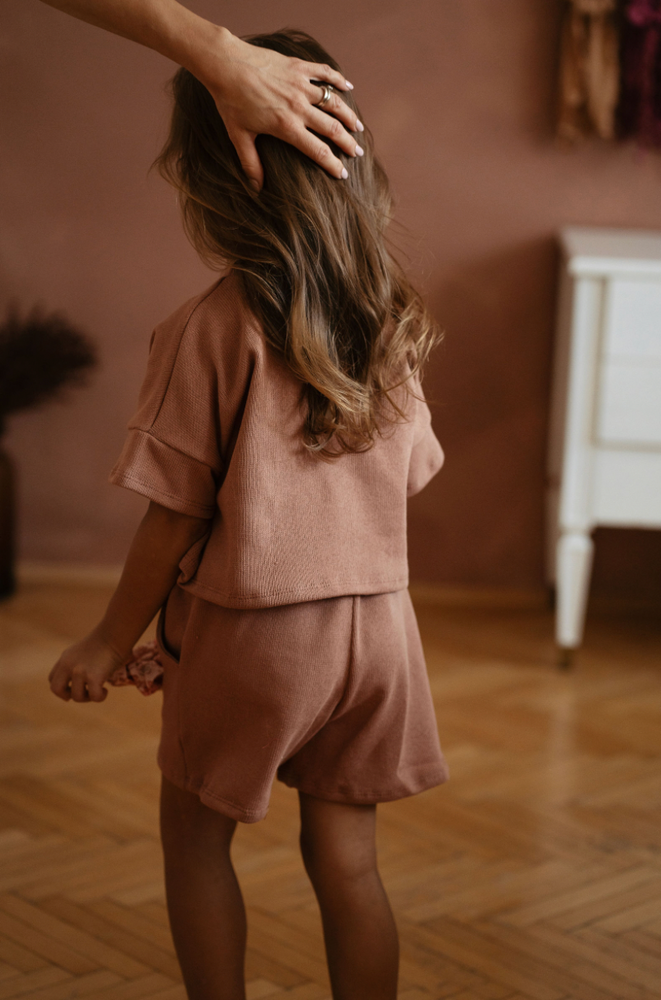 
                      
                        Pletena majčka / Blush
                      
                    