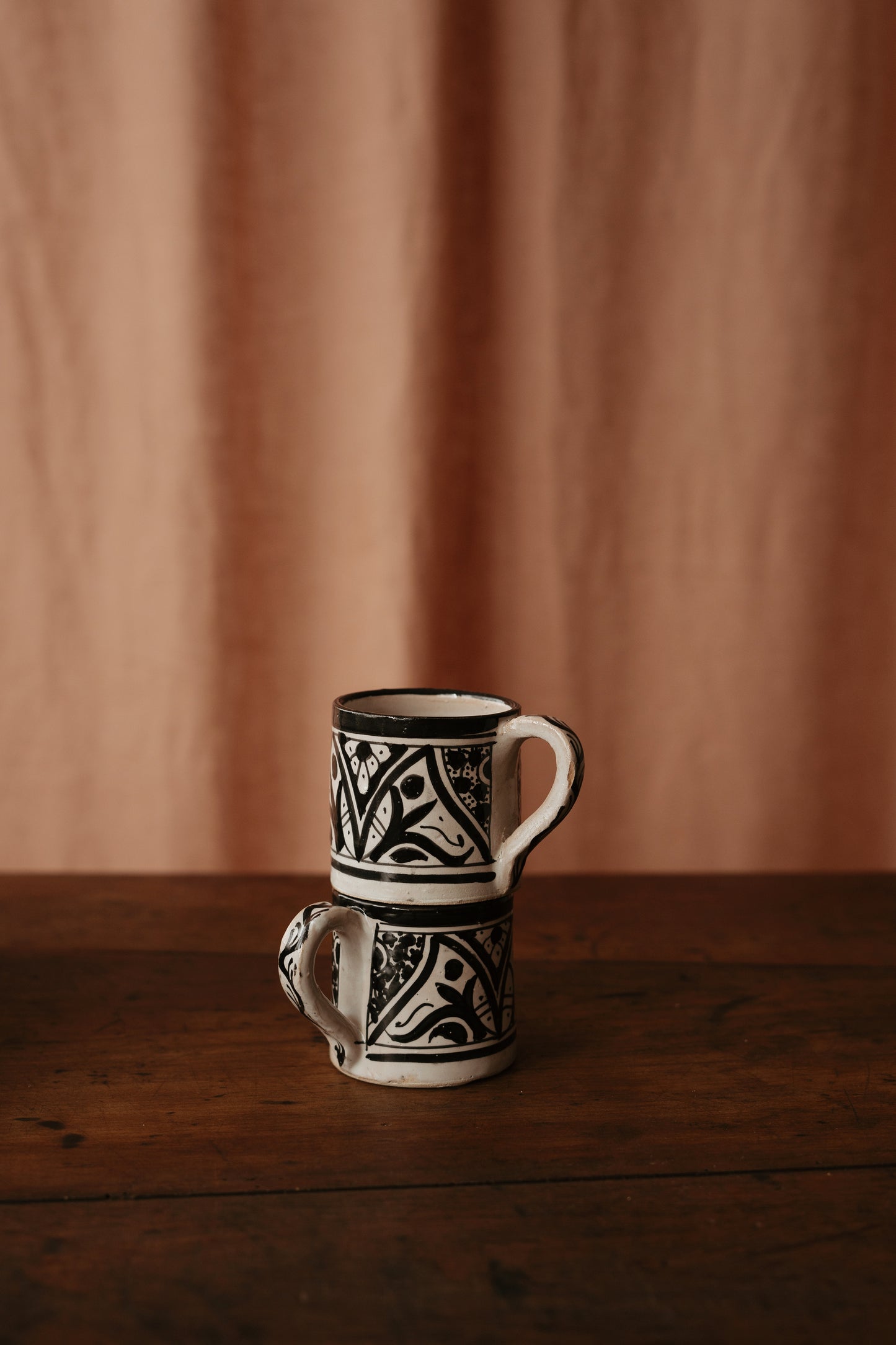 Coffee mug - stoneware - abstract black