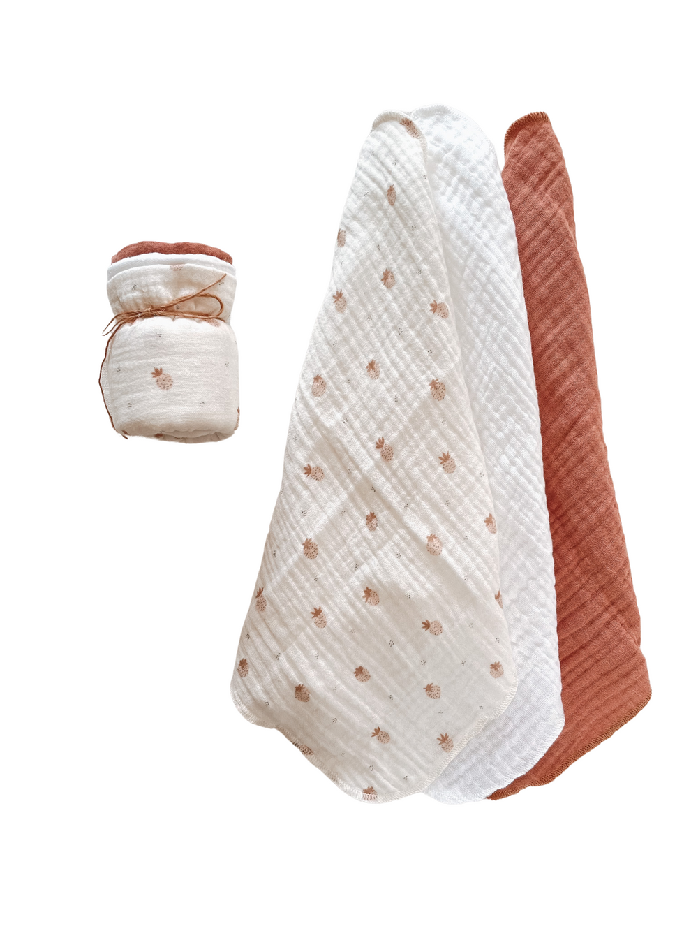 Muslin Burp cloth set / strawberries