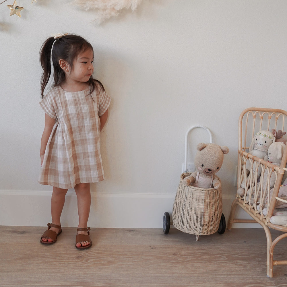 
                      
                        Malia baby dress / gingham
                      
                    