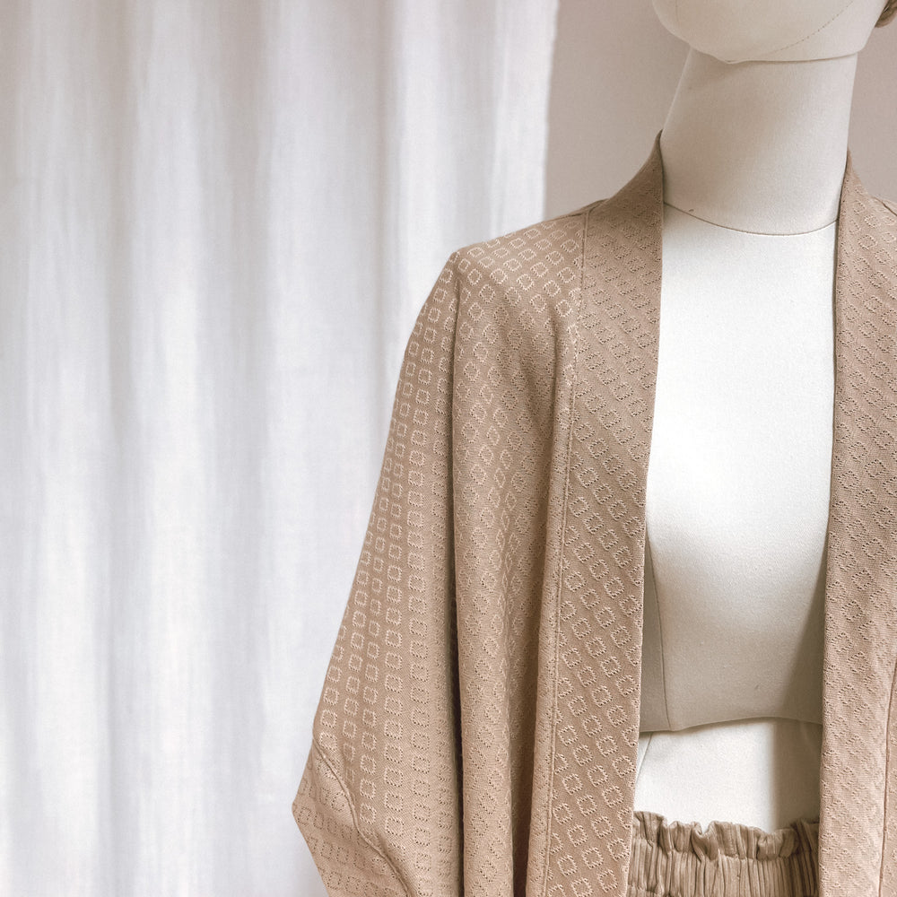 
                      
                        Kimono - Beige organic cotton pointoille
                      
                    