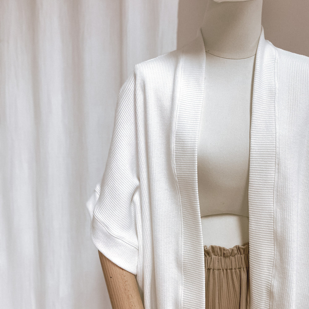 
                      
                        Kimono - cotton knit - ivory
                      
                    