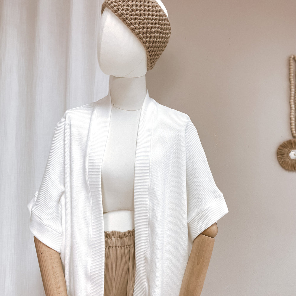 
                      
                        Kimono - cotton knit - ivory
                      
                    