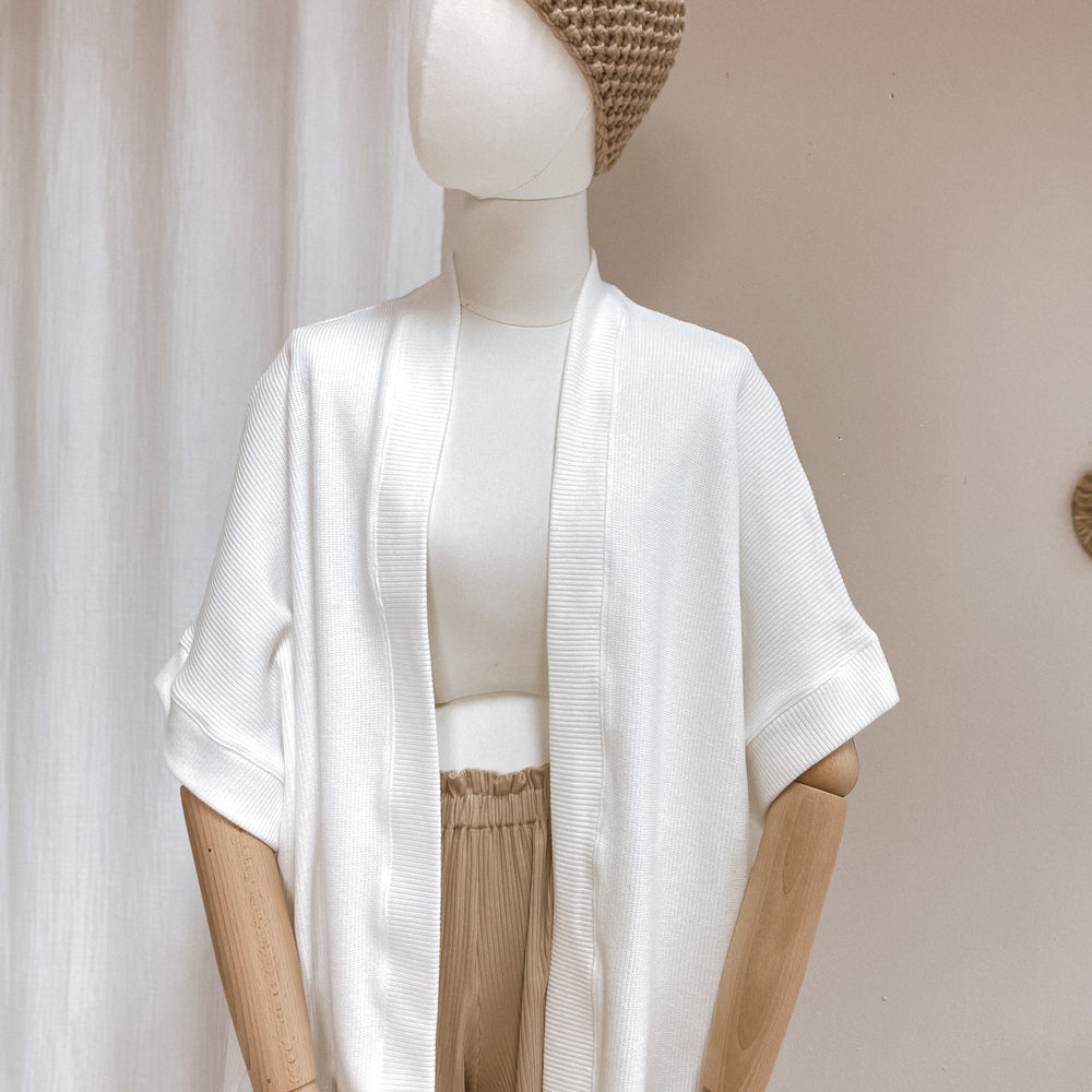 
                      
                        Kimono - cotton knit - ivory
                      
                    