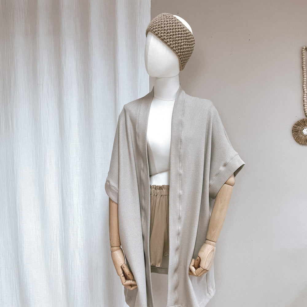 
                      
                        Kimono - cotton knit - creamy grey
                      
                    