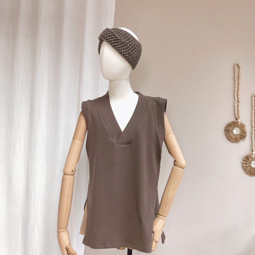 
                      
                        Oversized vest - cotton knit - chocolate mocha
                      
                    