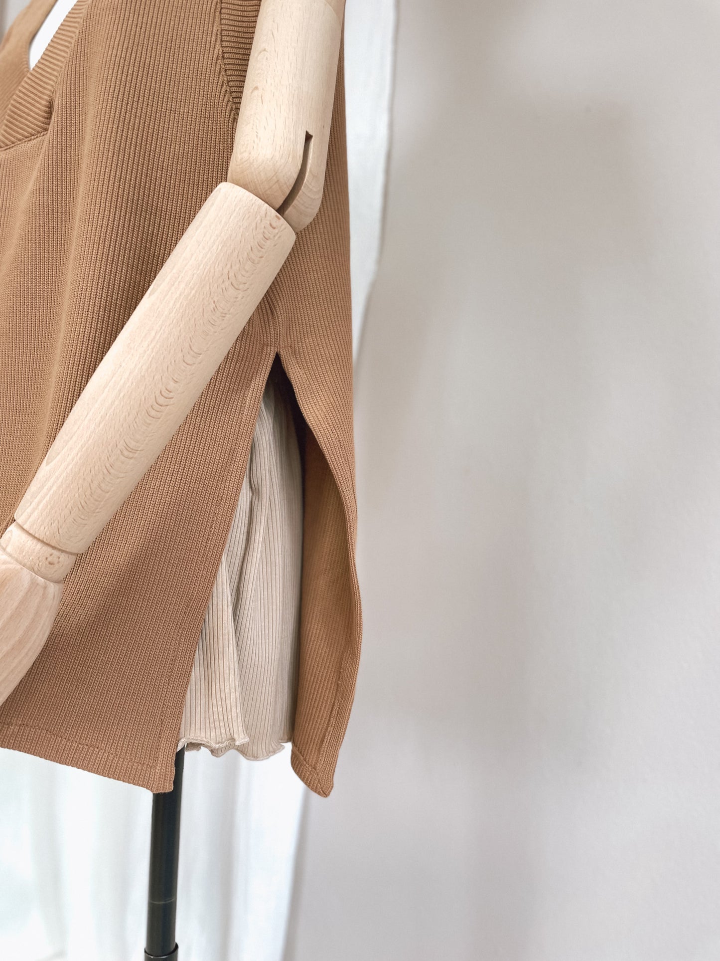 Oversized vest - cotton knit - caramel