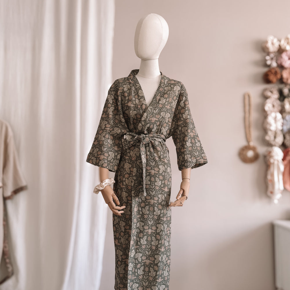 Muslin robe  / Botanical owls - forest green