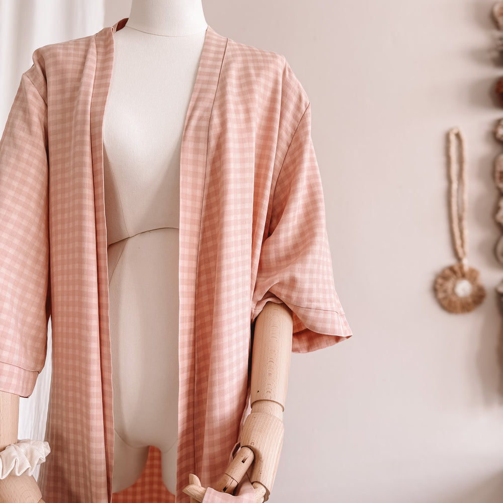 
                      
                        Viscose robe  / checkers - blush
                      
                    