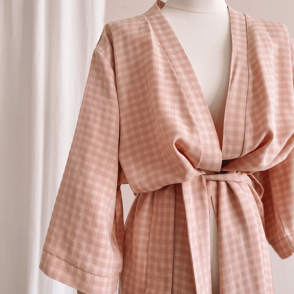 
                      
                        Viscose robe  / checkers - blush
                      
                    