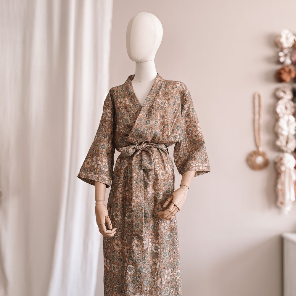 Muslin robe  / bold floral caramel