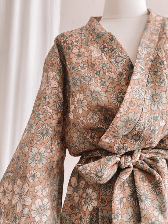 Muslin robe  / bold floral caramel