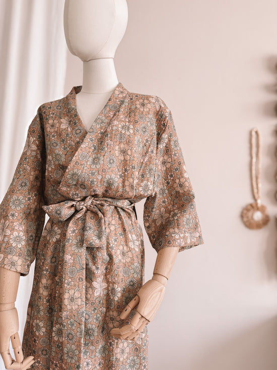 Muslin robe  / bold floral caramel