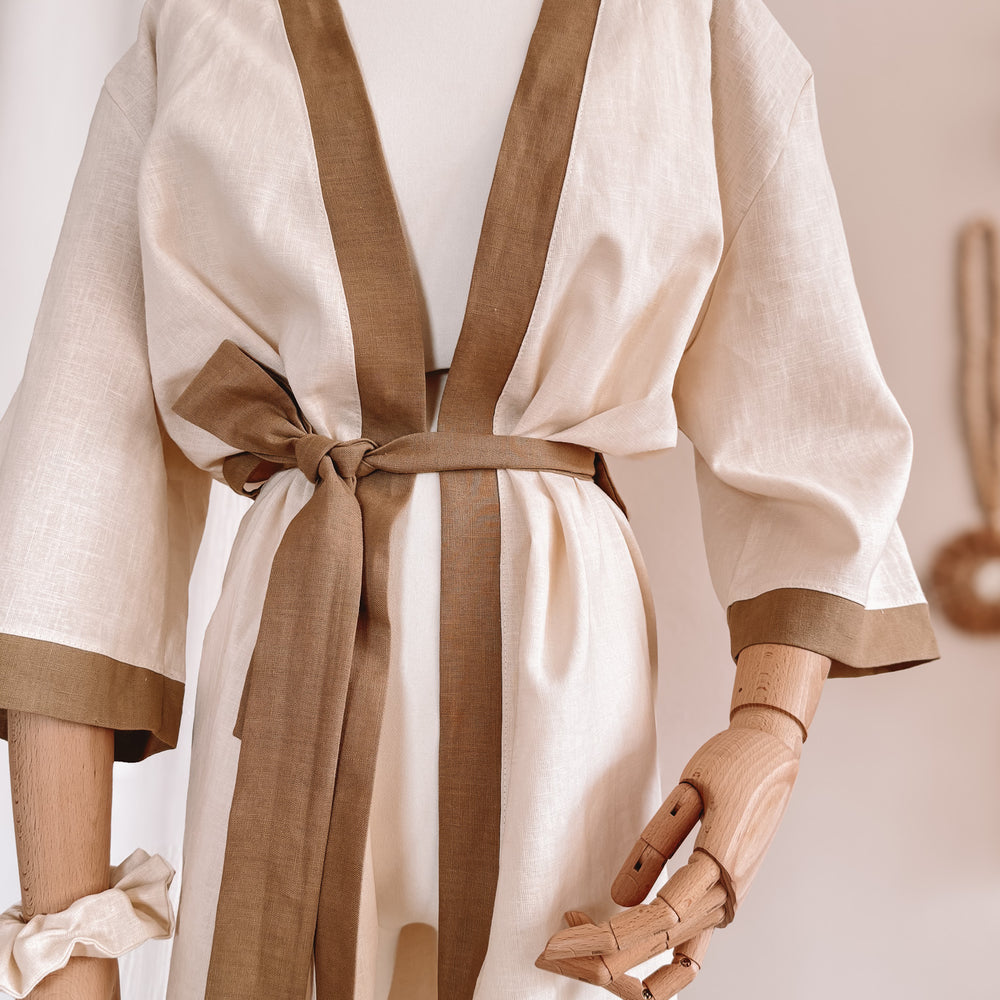 
                      
                        Linen robe  / colorblock - milk
                      
                    