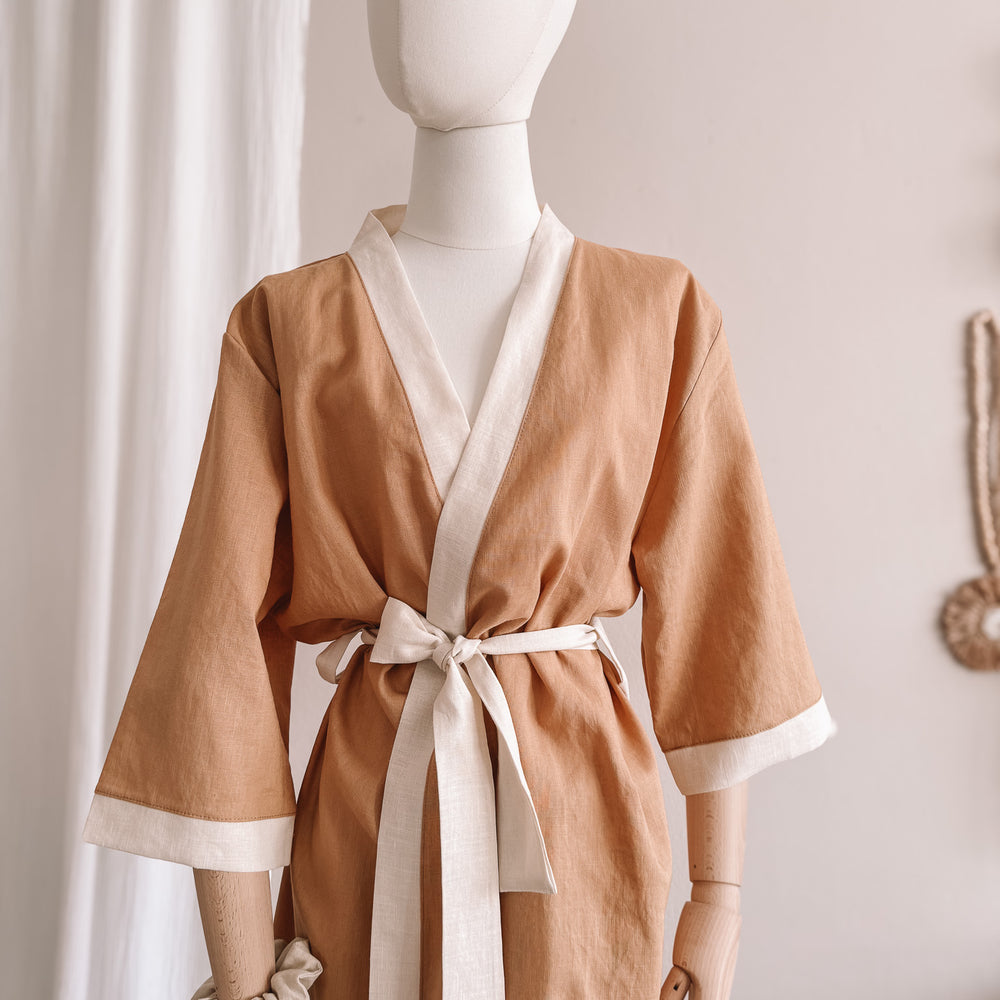 
                      
                        Linen robe  / colorblock - cinnamon
                      
                    