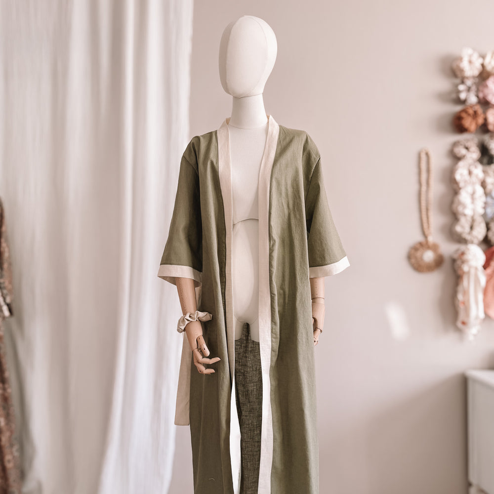 
                      
                        Linen robe  / colorblock - olive
                      
                    