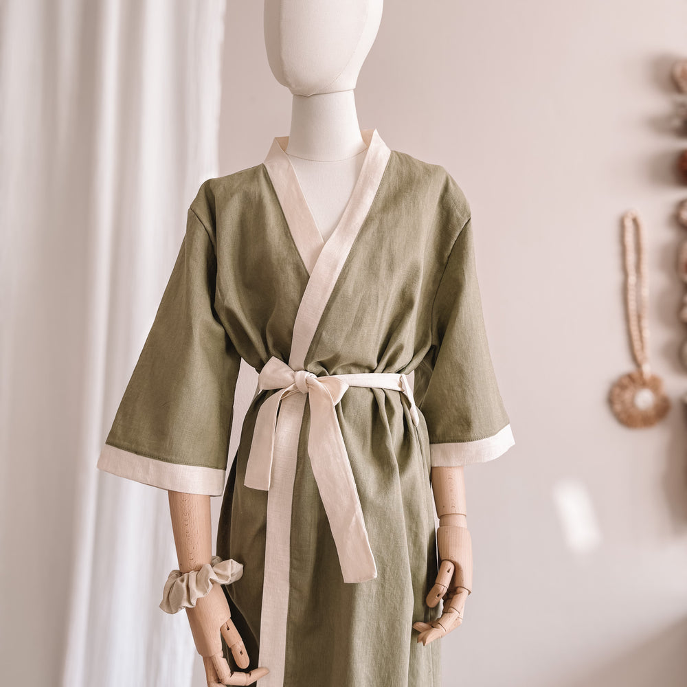 
                      
                        Linen robe  / colorblock - olive
                      
                    