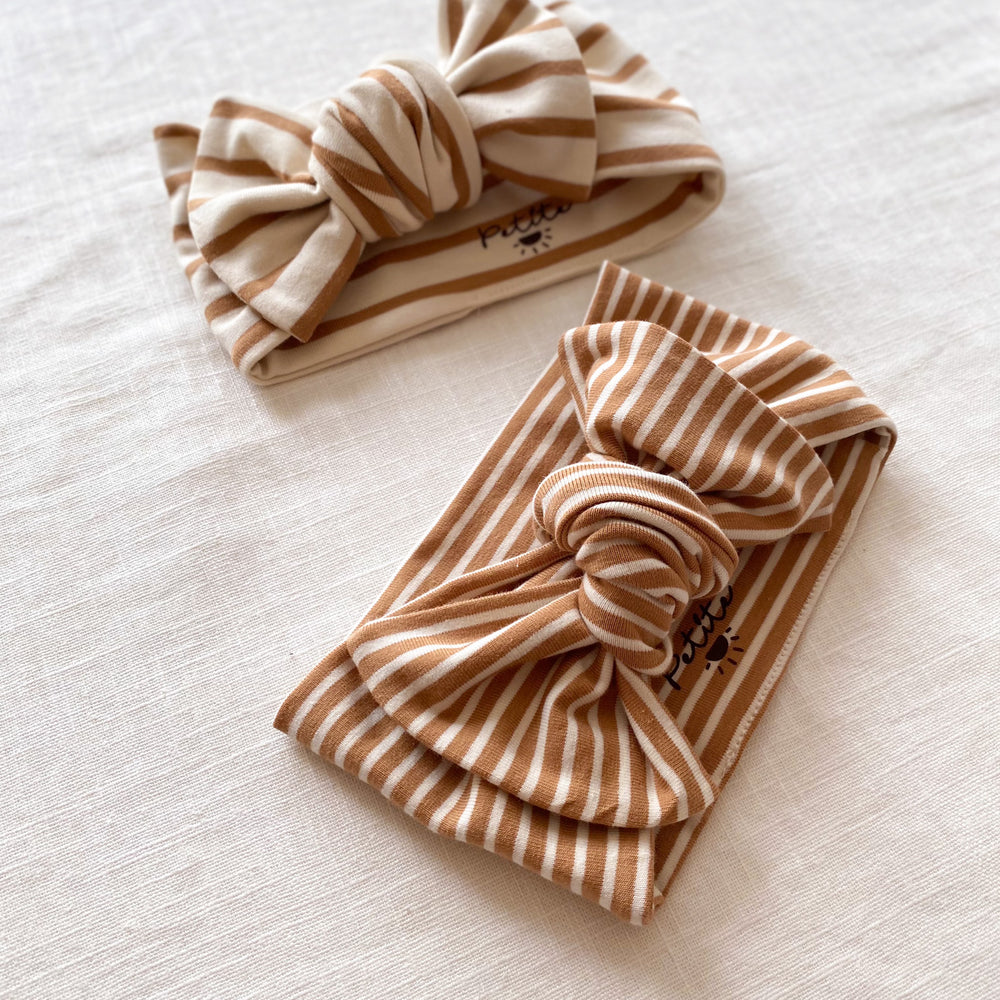 
                      
                        Bow headband / caramel stripes
                      
                    