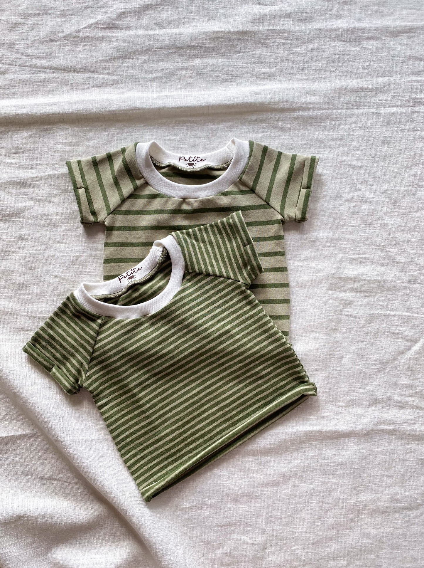 Kids T-shirt / olive stripes