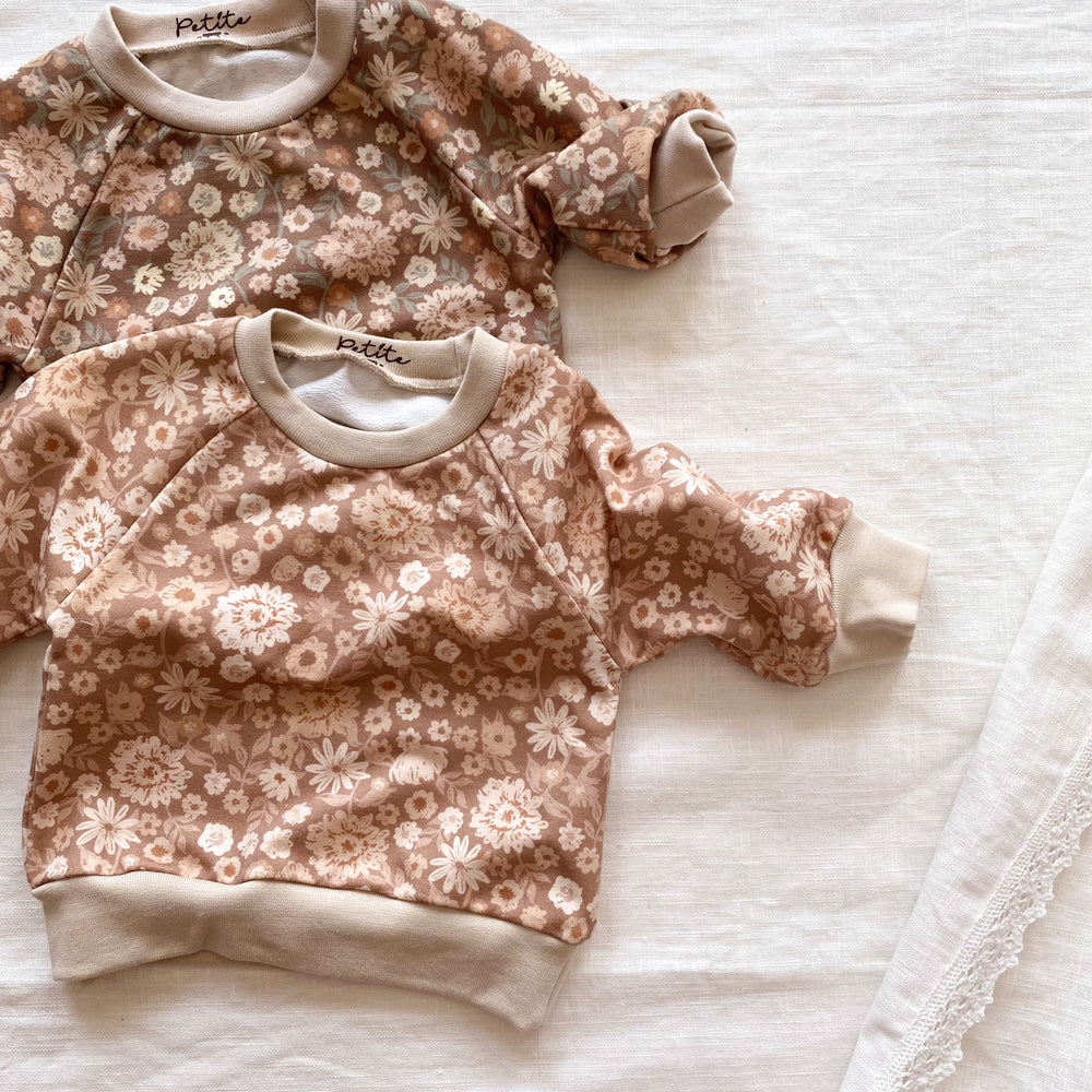 
                      
                        Baby cotton sweater / vintage floral
                      
                    