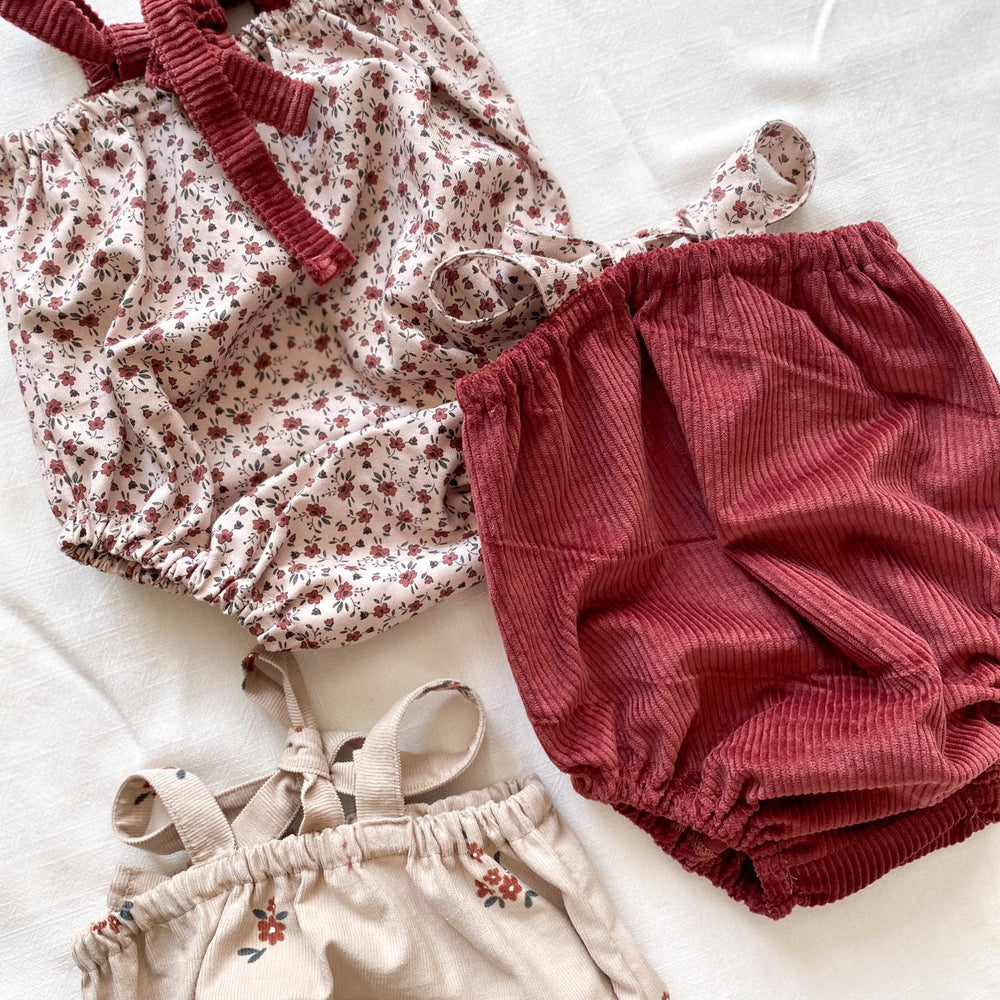 
                      
                        Cotton romper / vintage burgundy flowers
                      
                    