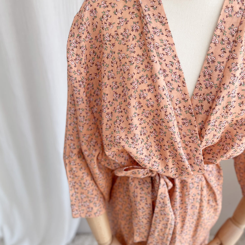 
                      
                        Linen + viscose kimono / little flowers - peach
                      
                    