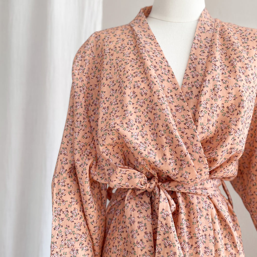 
                      
                        Linen + viscose kimono / little flowers - peach
                      
                    