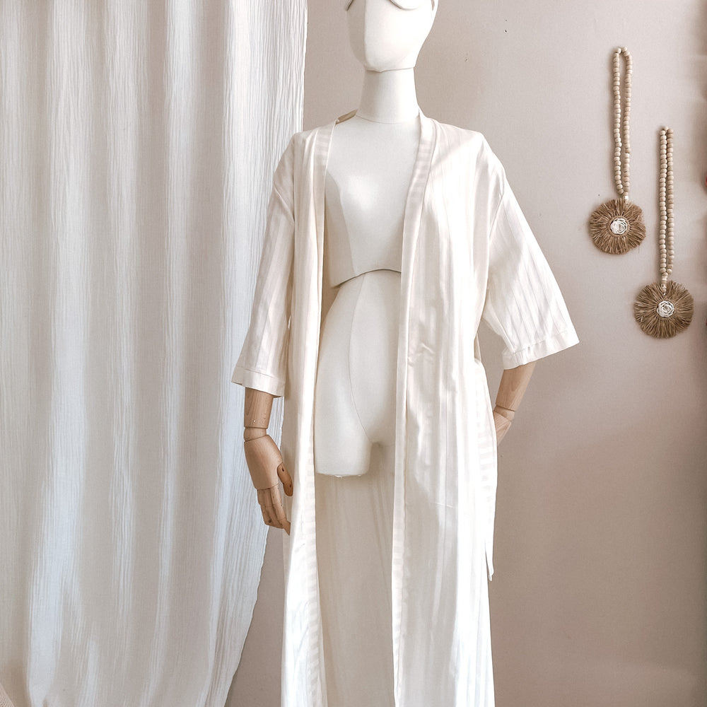 
                      
                        Stripe viscose kimono / ivory
                      
                    