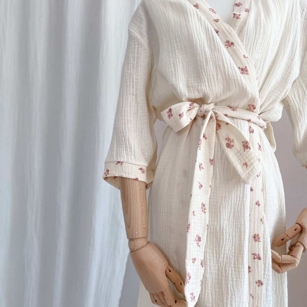 
                      
                        Muslin kimono / ecru
                      
                    