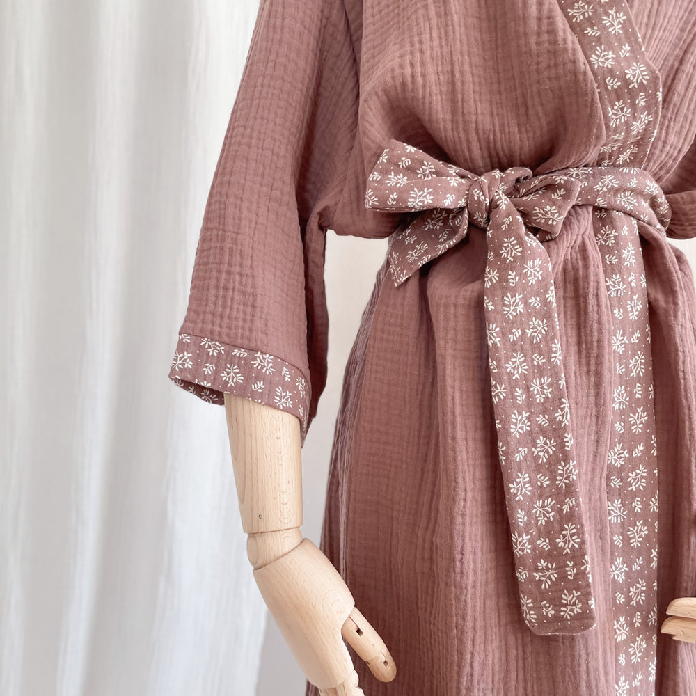 
                      
                        Muslin kimono / dark mauve
                      
                    