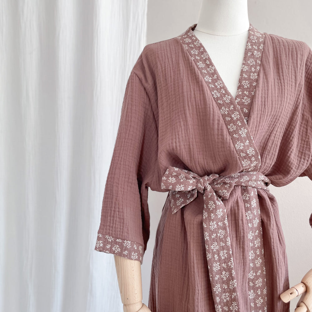 
                      
                        Muslin kimono / dark mauve
                      
                    