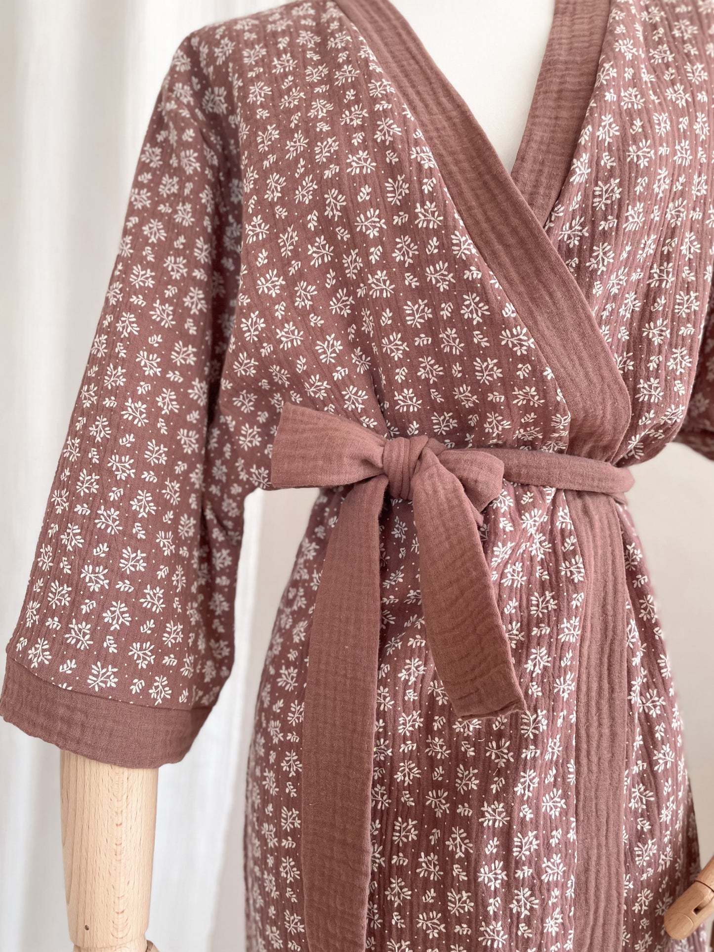Muslin kimono / branches - dark mauve