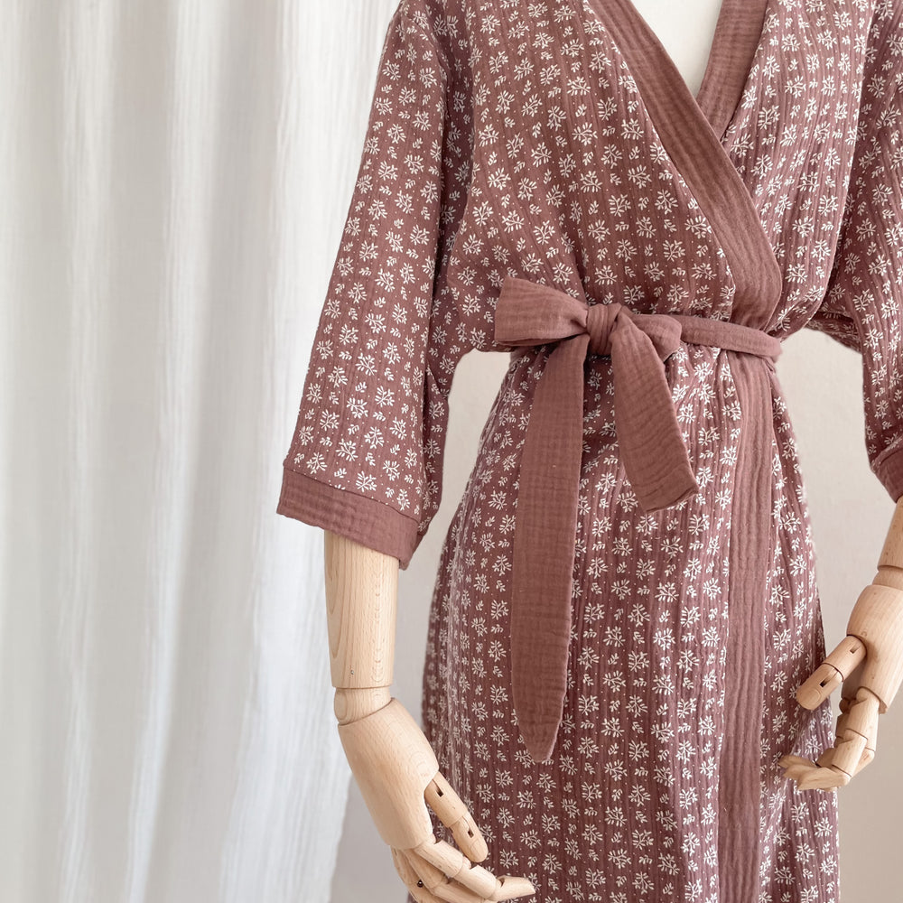 
                      
                        Muslin kimono / branches - dark mauve
                      
                    