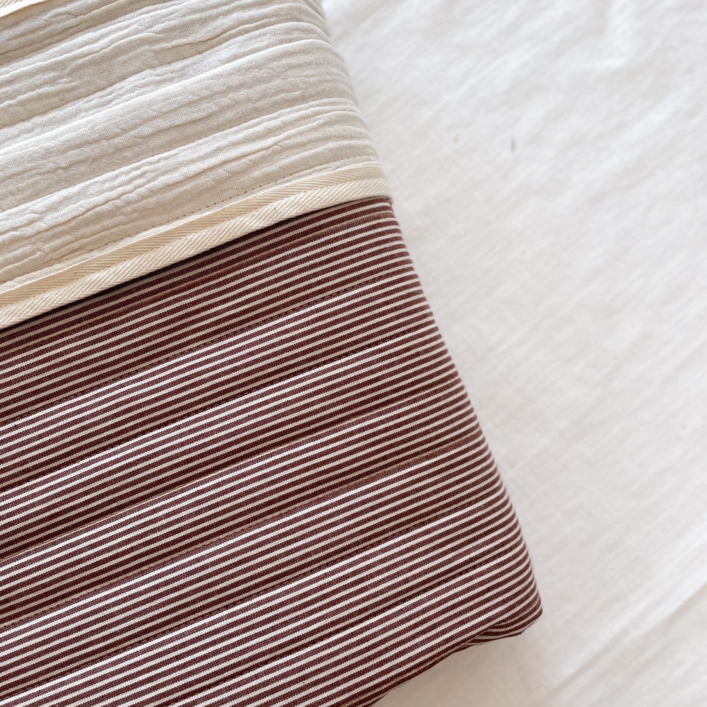 
                      
                        Kids quilt / playmat - stripes / chestnut
                      
                    